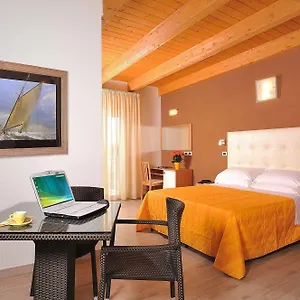 hotel-favorita.emilia-romagnahotels.net/